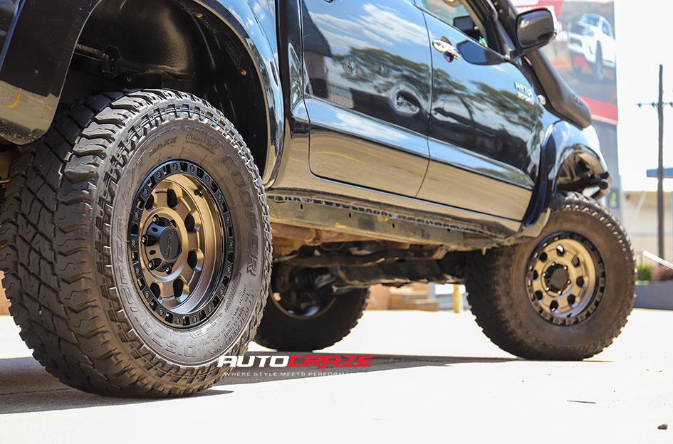 TOYOTA HILUX N70 4WD ATX AX201 CAST IRON BLACK